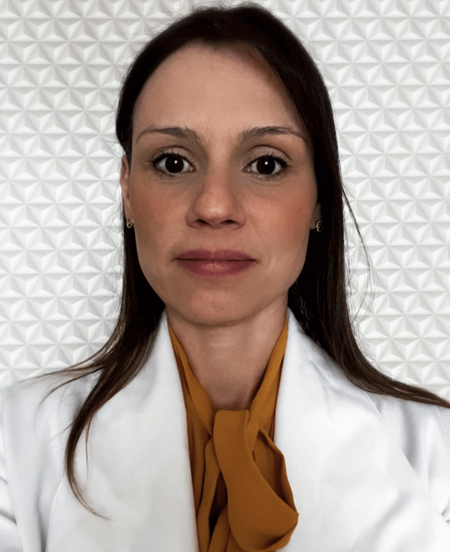 Dra. Roberta Barros Martins Cruz Endocrinologista – RQE 24855